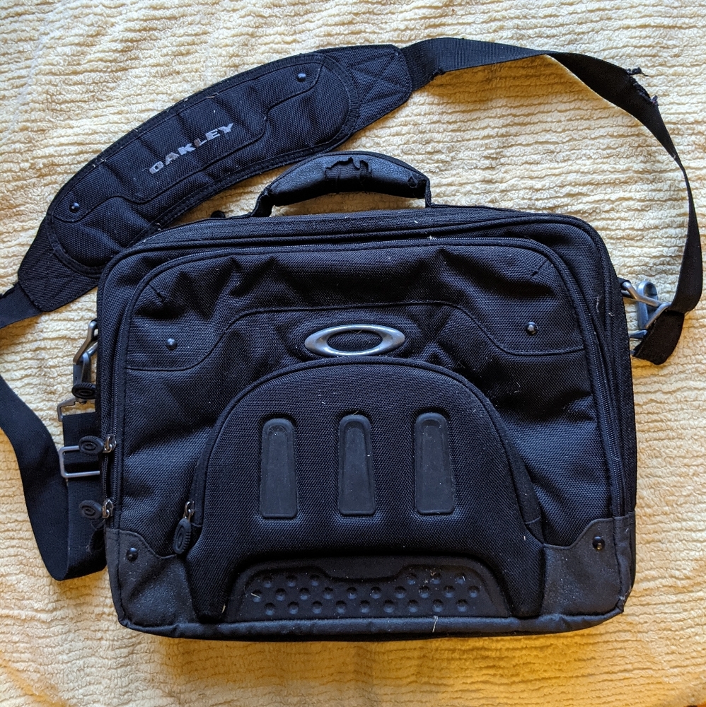 Oakley Tactical Messenger Bag